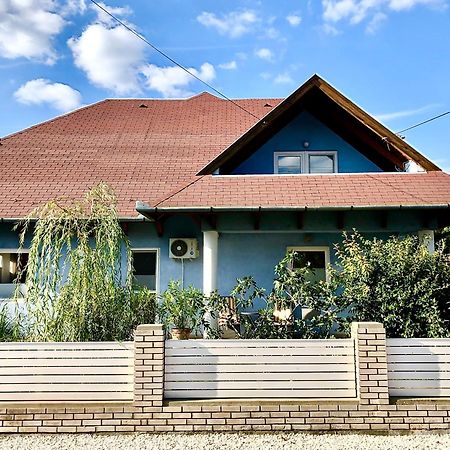 Casa Galliera - Apartment Кестхей Экстерьер фото